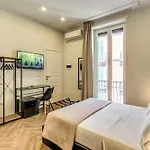 Gravina8 - In 4* Nápoles