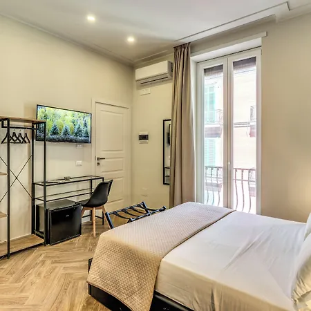 Gravina8 - In 4* Nápoly